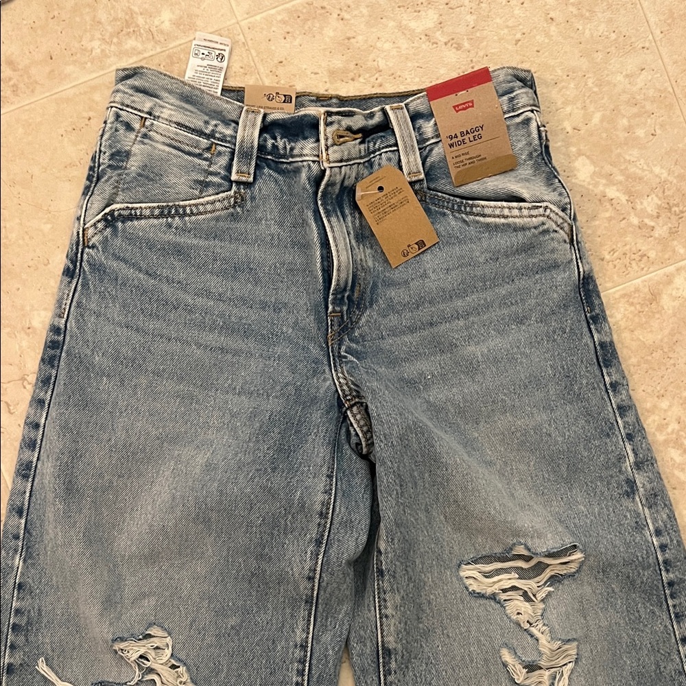 Levi's Men's Relaxed Fit Light Blue Jeans